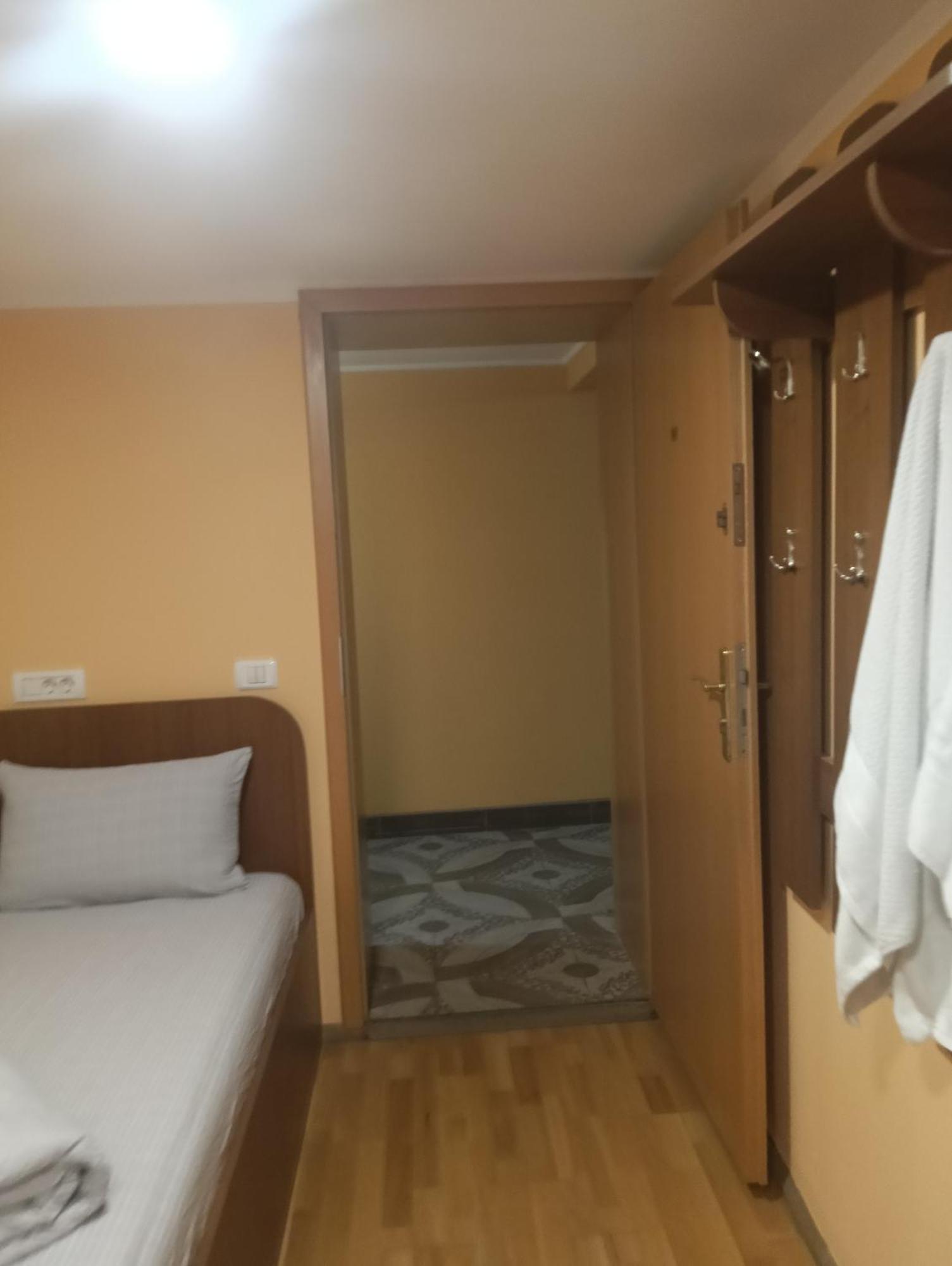 Casa Heidi Hotel Timişoara Kamer foto